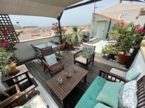 Preciosa casa en el centro con azotea y patio